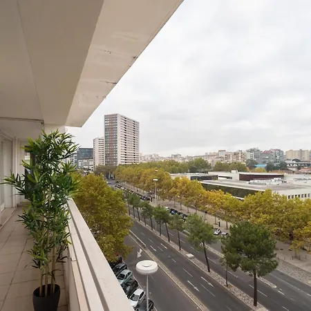 Penthouses By Your 公寓