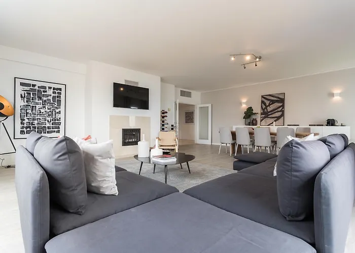 Apartament Penthouses By Your