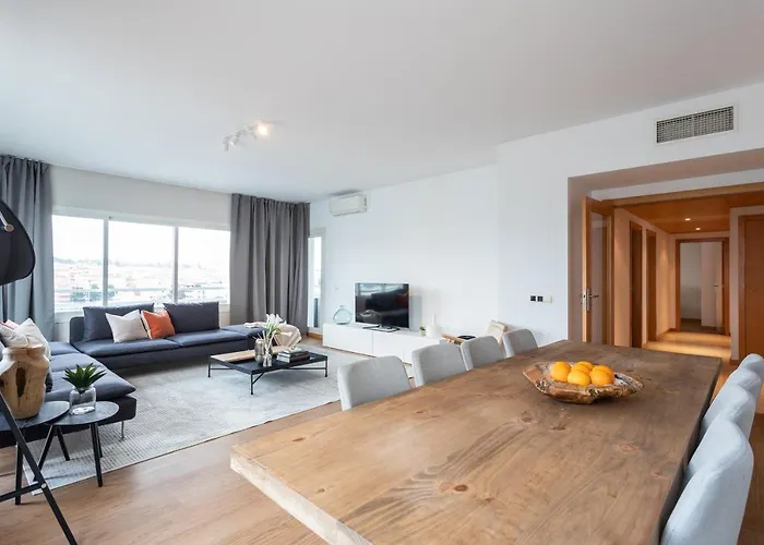 Penthouses By Your 公寓