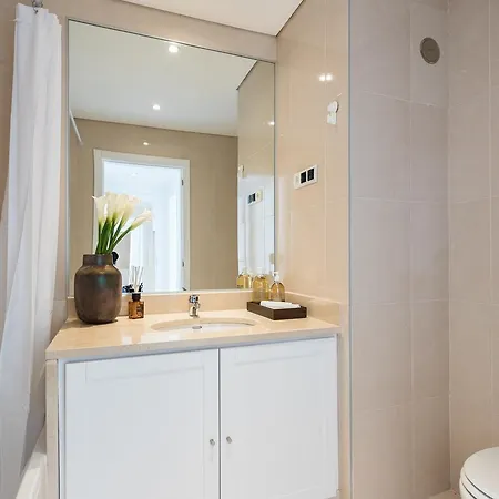 Penthouses By Your * ליסבון