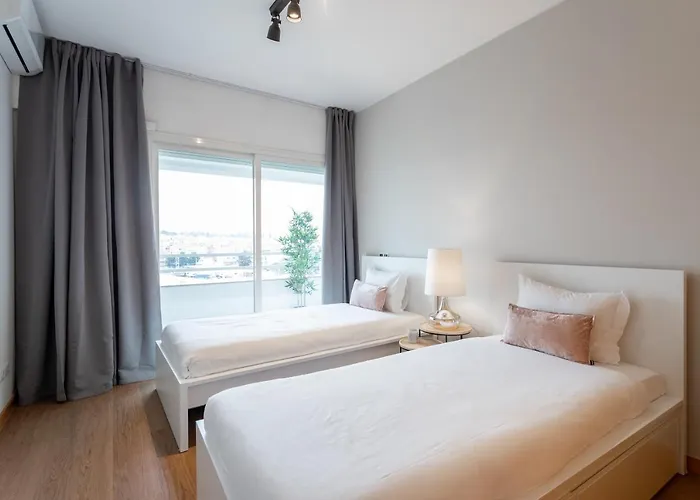 Penthouses By Your Апартаменты Лиссабон